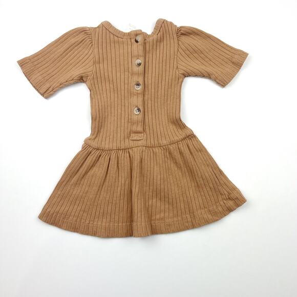 Kate Quinn Neutral Ribbed Dress - Picture 5 of 5